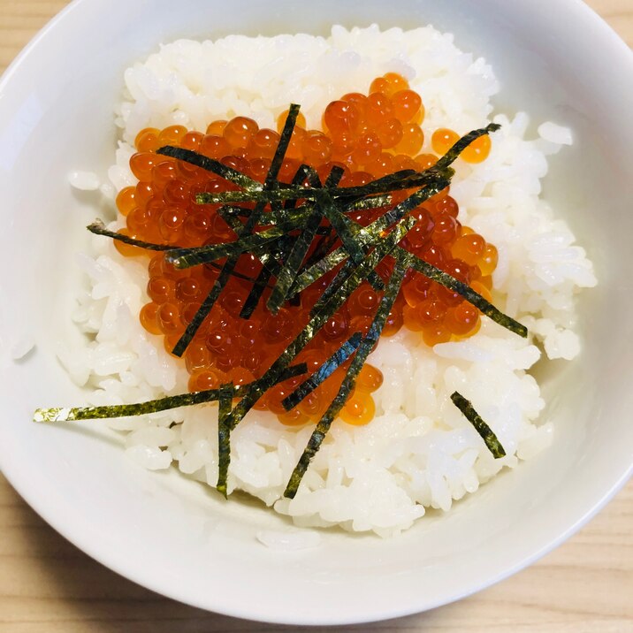 いくら丼